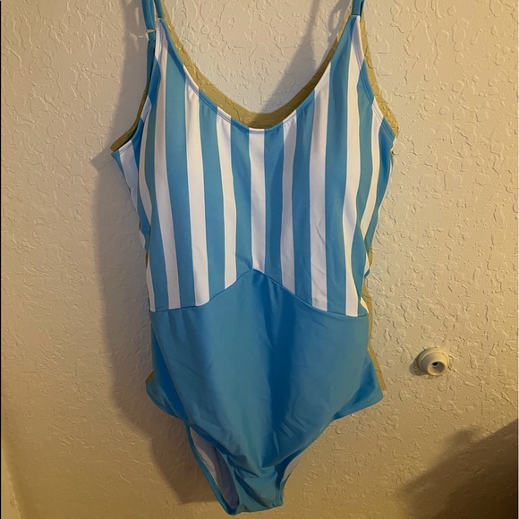Fun New Swimsuit | Blue & White Stripes 💧 - Picture 3 of 5
